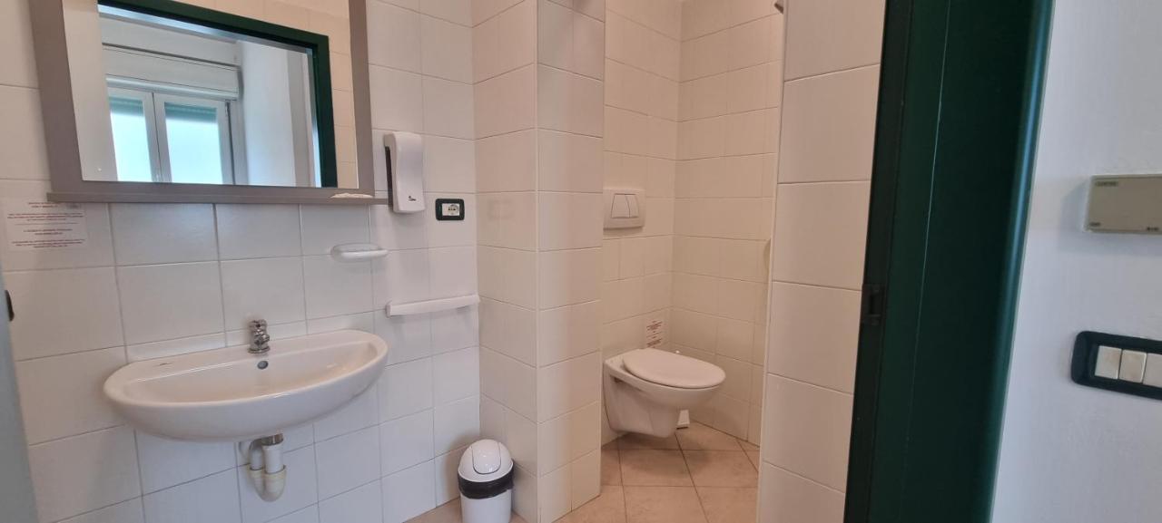 Hostal Giovane Europa Di